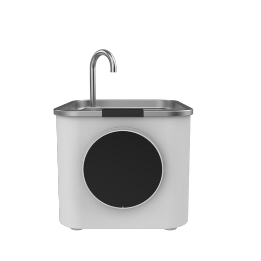 Smart sensing water fountain for cats and dogs with continuous fresh water